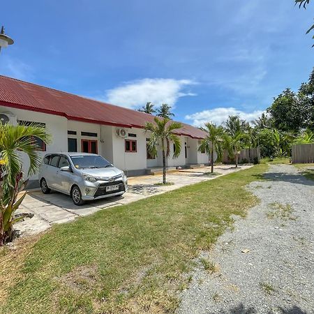 Reddoorz Syariah At Home Ampana Guest House Ampana Kota Екстериор снимка